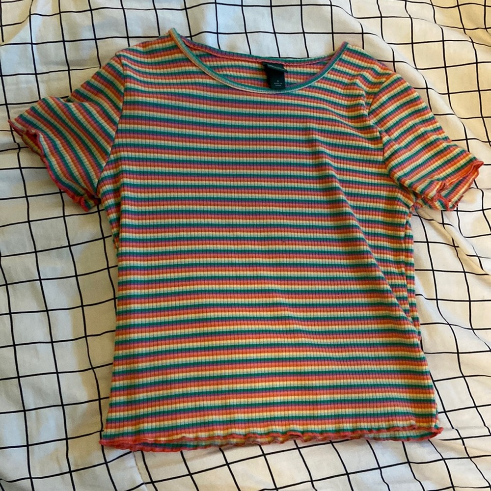 wild fable baby tee! size small! perfect condition, slightly used.
